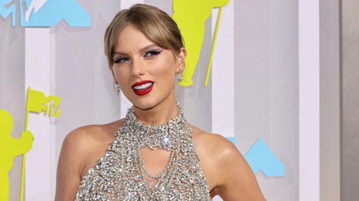 TAYLOR SWIFT: Billboard Hot 100 Chart History (2006-2023) - YouTube Taylor Swift Cetak Rekor Baru di Billboard Hot 100