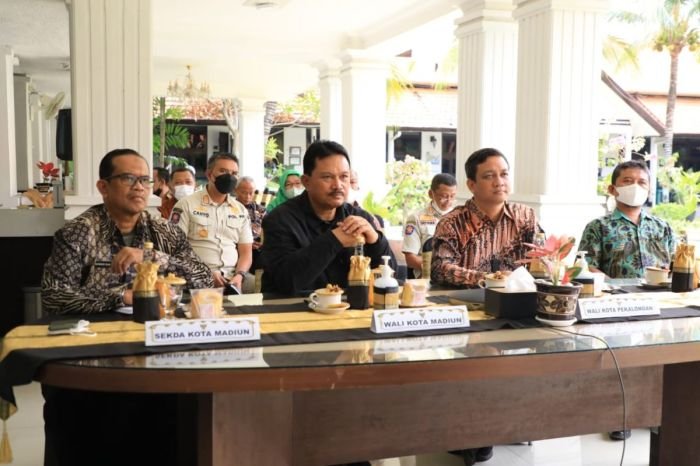 Selain wali kota Madiun, KPK tangkap ASN dan pihak swasta